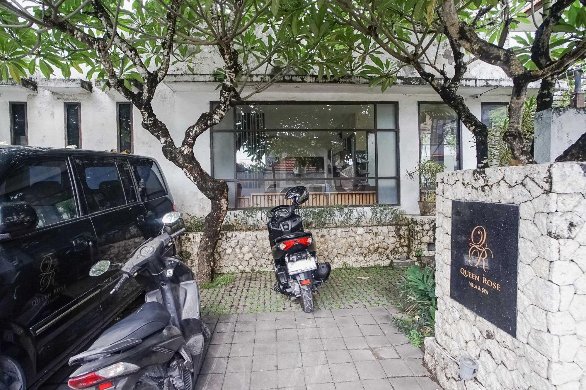 Queen Rose Villa & Spa 金巴兰 外观 照片